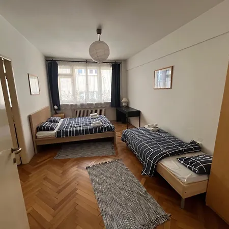 Very Near Wenceslas Square Apartamento Praga