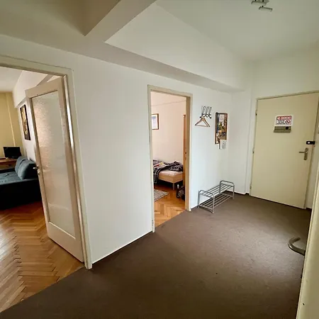 Apartment Very Near Wenceslas Square